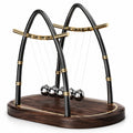 Newtons Pendel Dekoration Schwarz/Gold