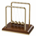 Newtons Pendel Gold mit Holzsockel